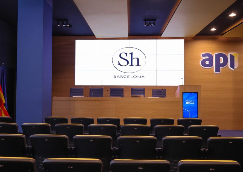 Auditorio Apialia Center en la entrega del premio a ShBarcelona